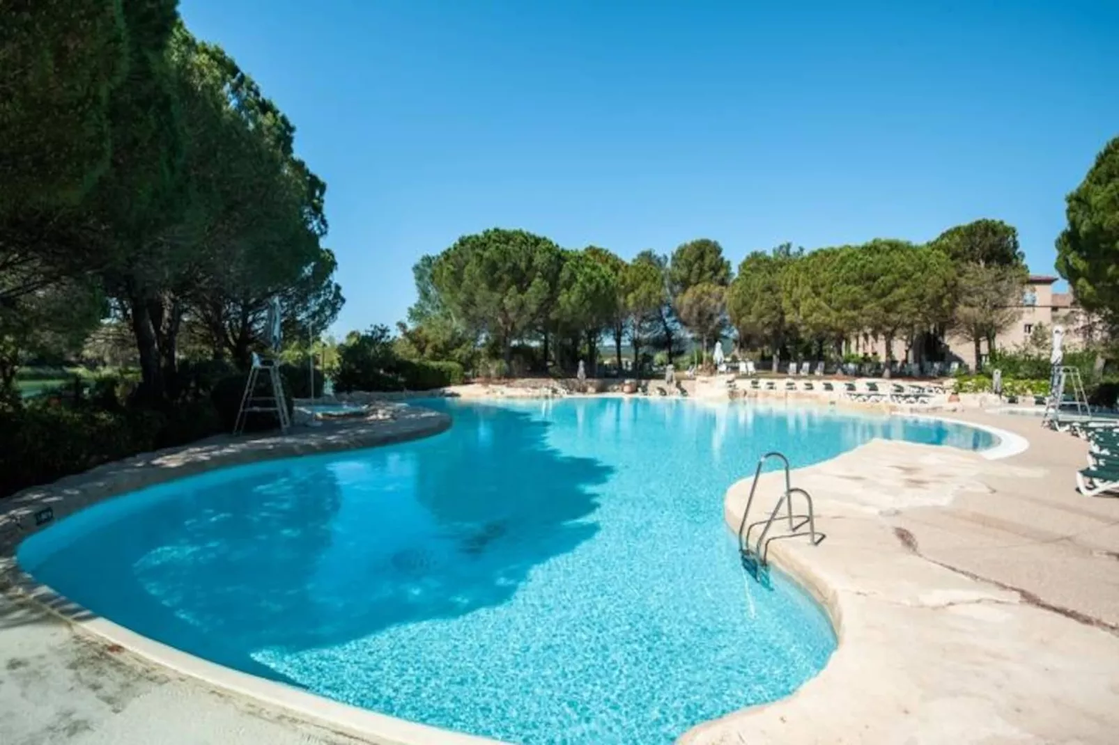 Résidence Hôtel du Golf de Pont Royal - maeva Home