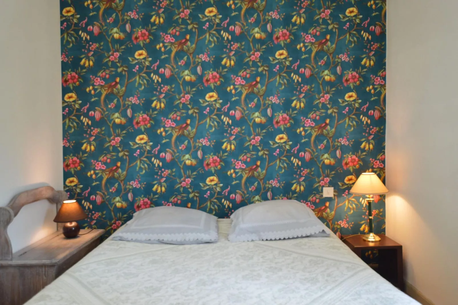Maison au calme avec piscine-Bedroom
