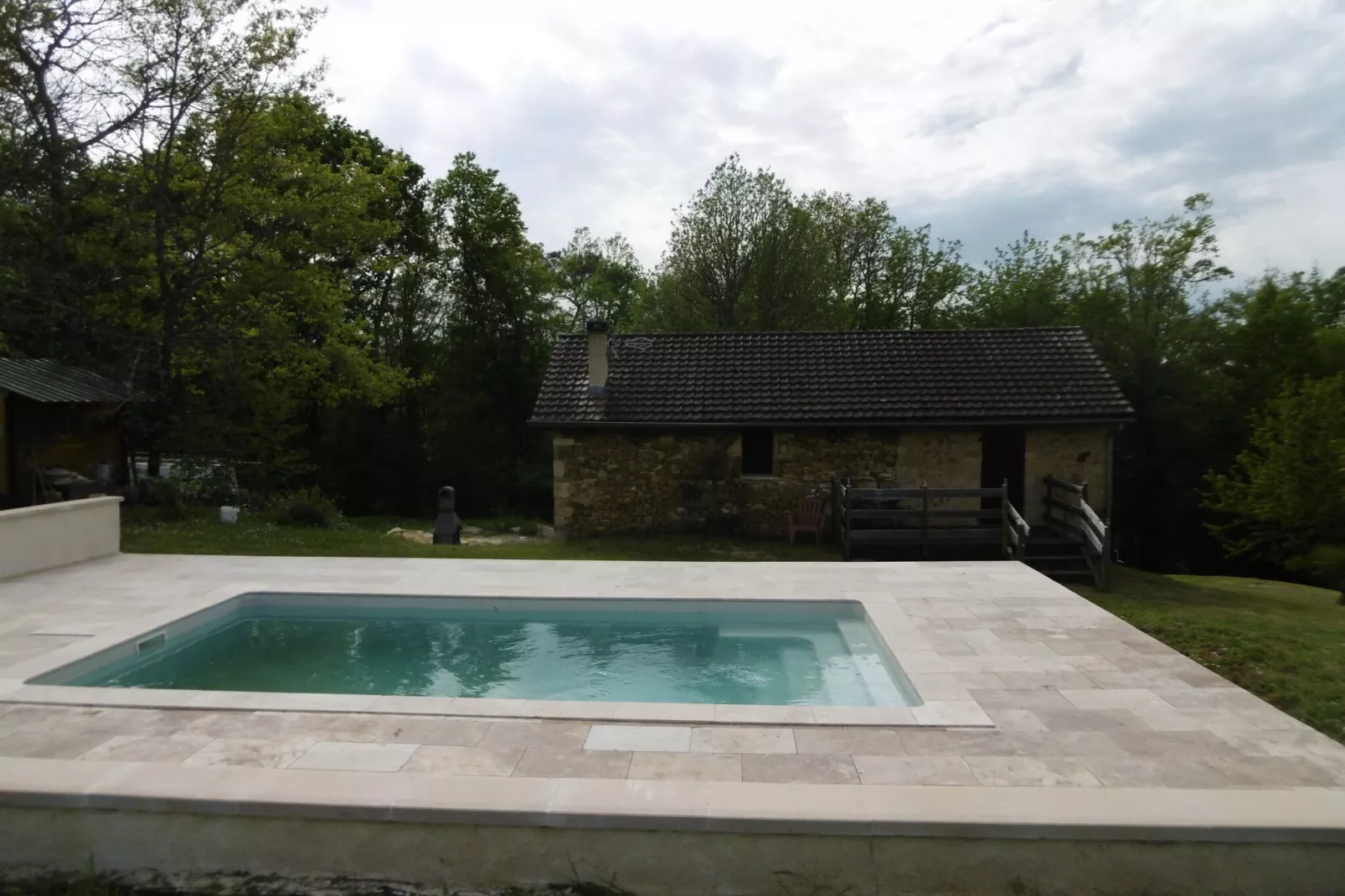 Entrepôt avec piscine près de Monpazier-Bien-être