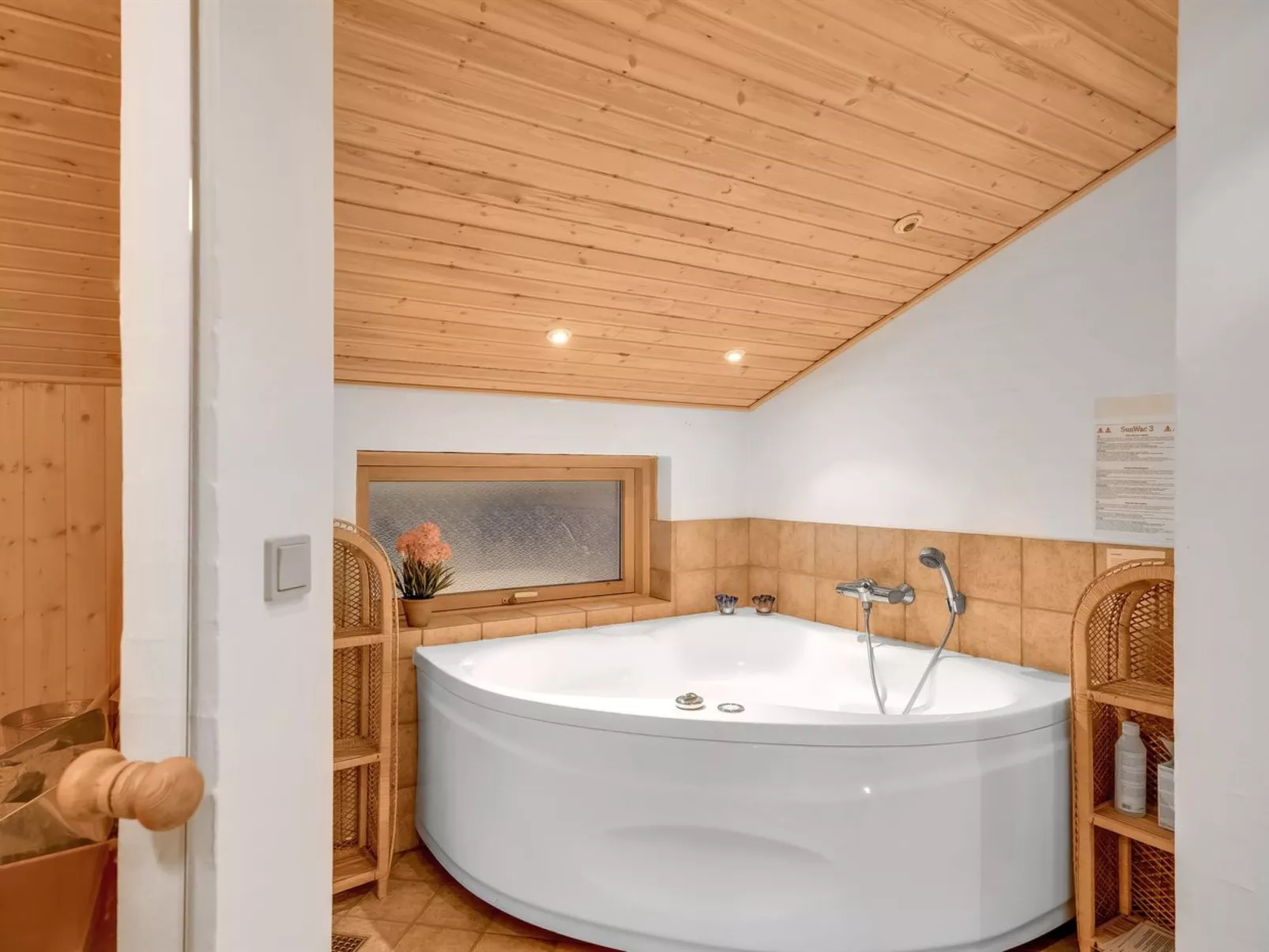 "Gidske" - 1.1km from the sea