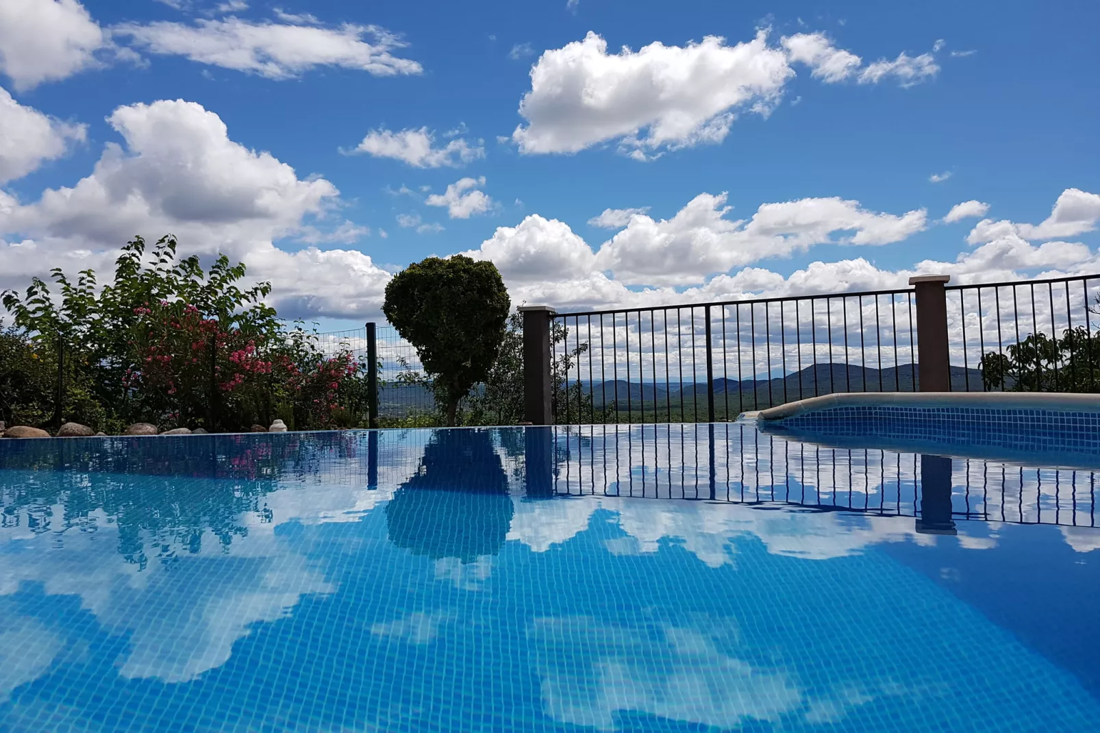 Courry-Pool
