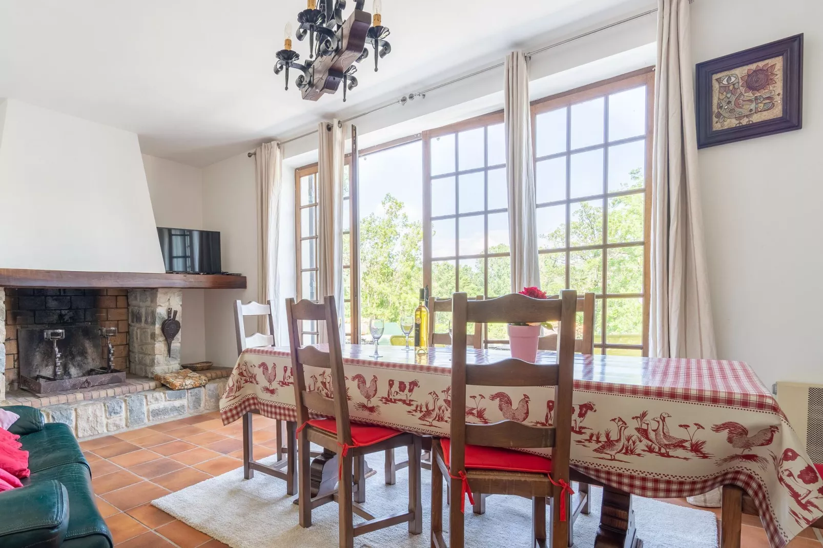 Le Travers-Dining room