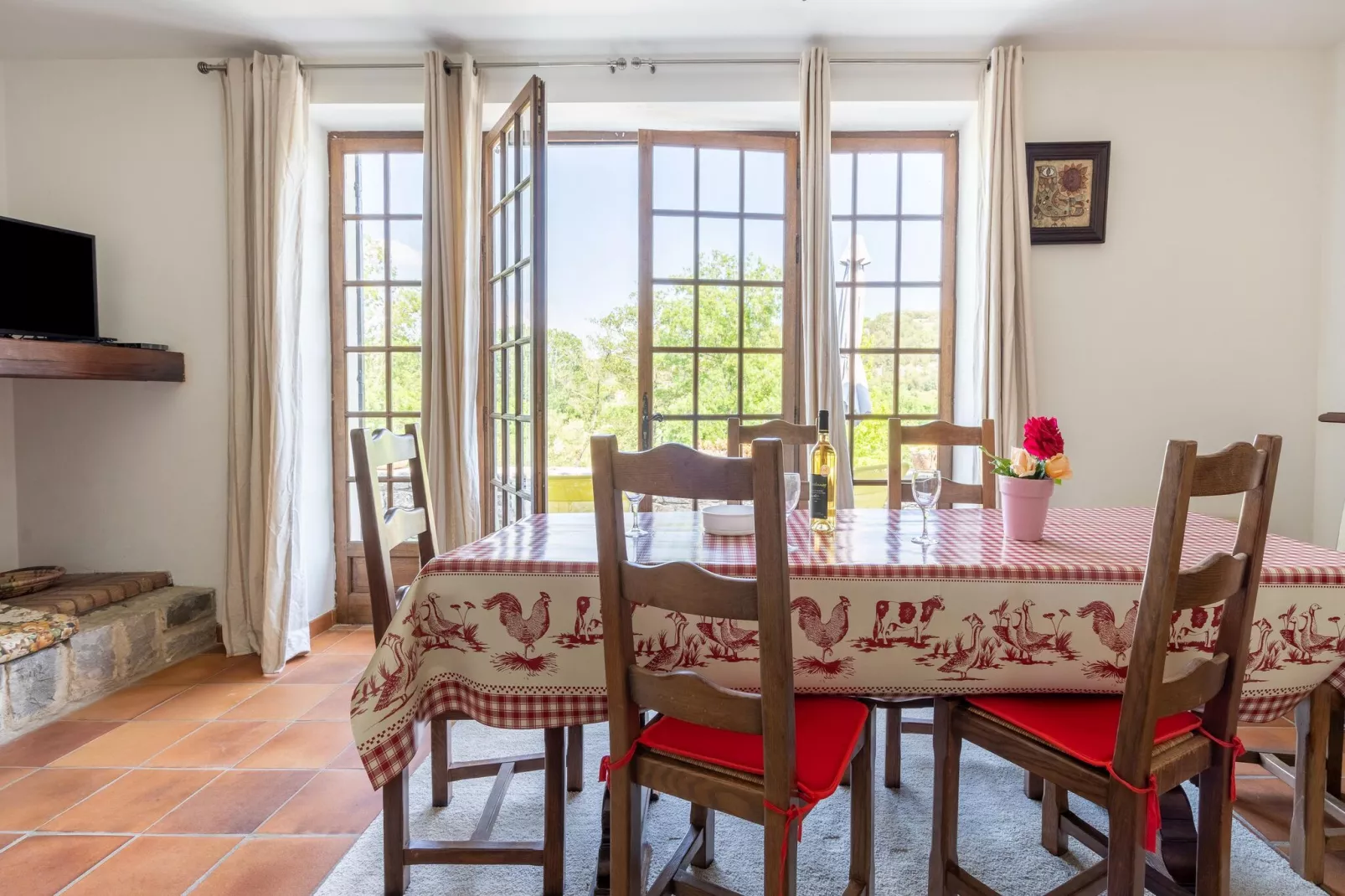 Le Travers-Dining room