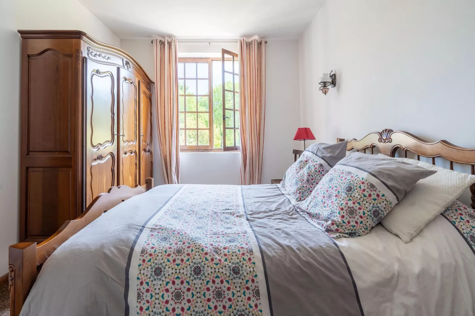 Le Travers-Bedroom