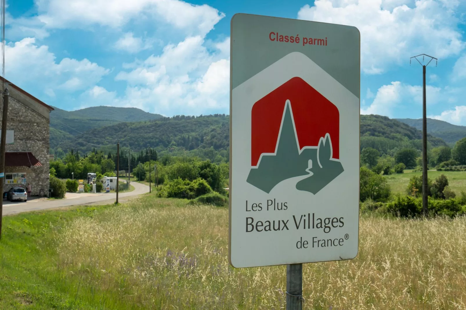 Le Travers-Areas summer 1km