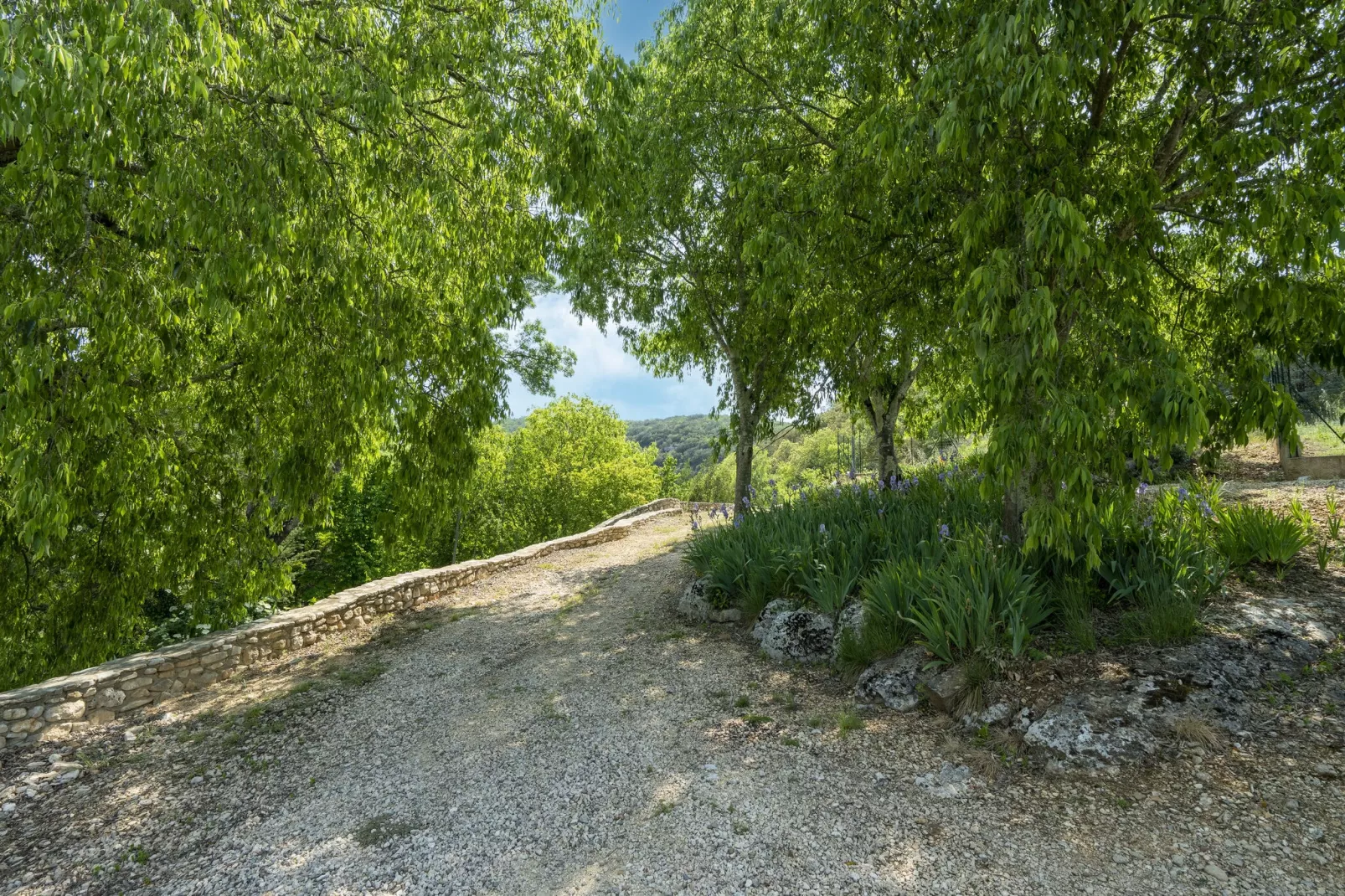Le Travers-Areas summer 1km
