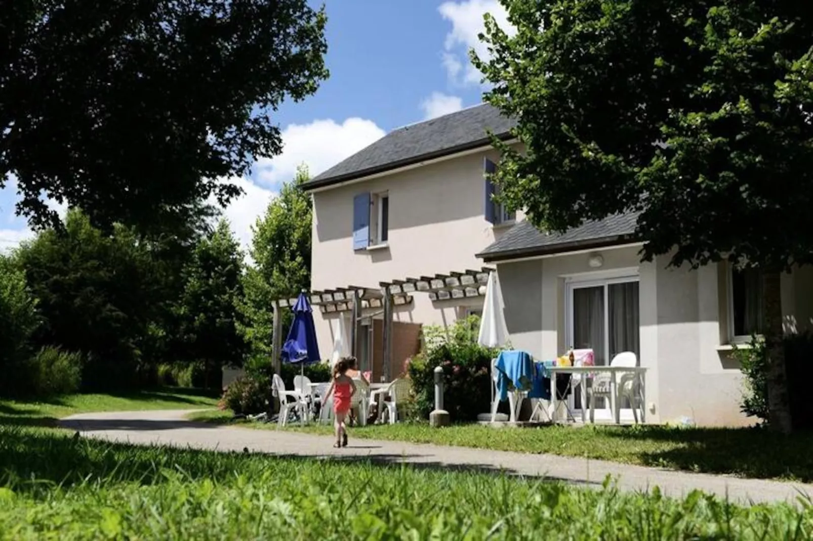 Résidence Odalys Le Hameau du Lac ***