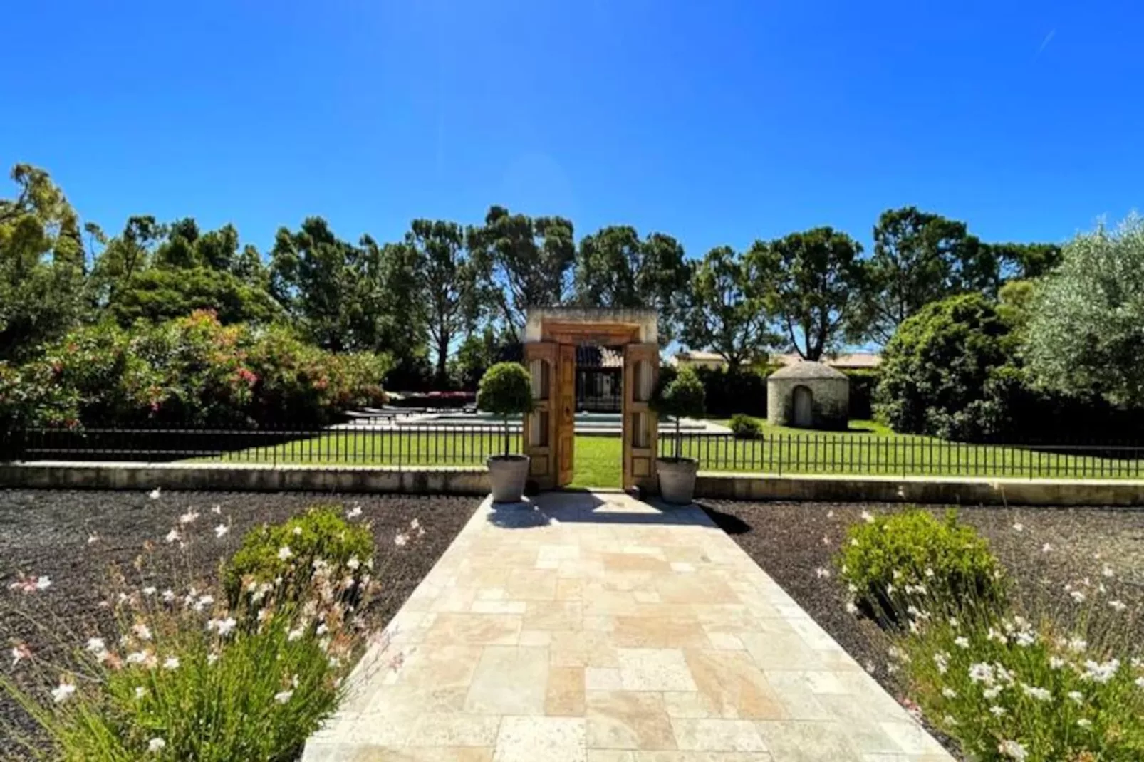 Belle Villa Contemporaine, Piscine Et Grand Jardin