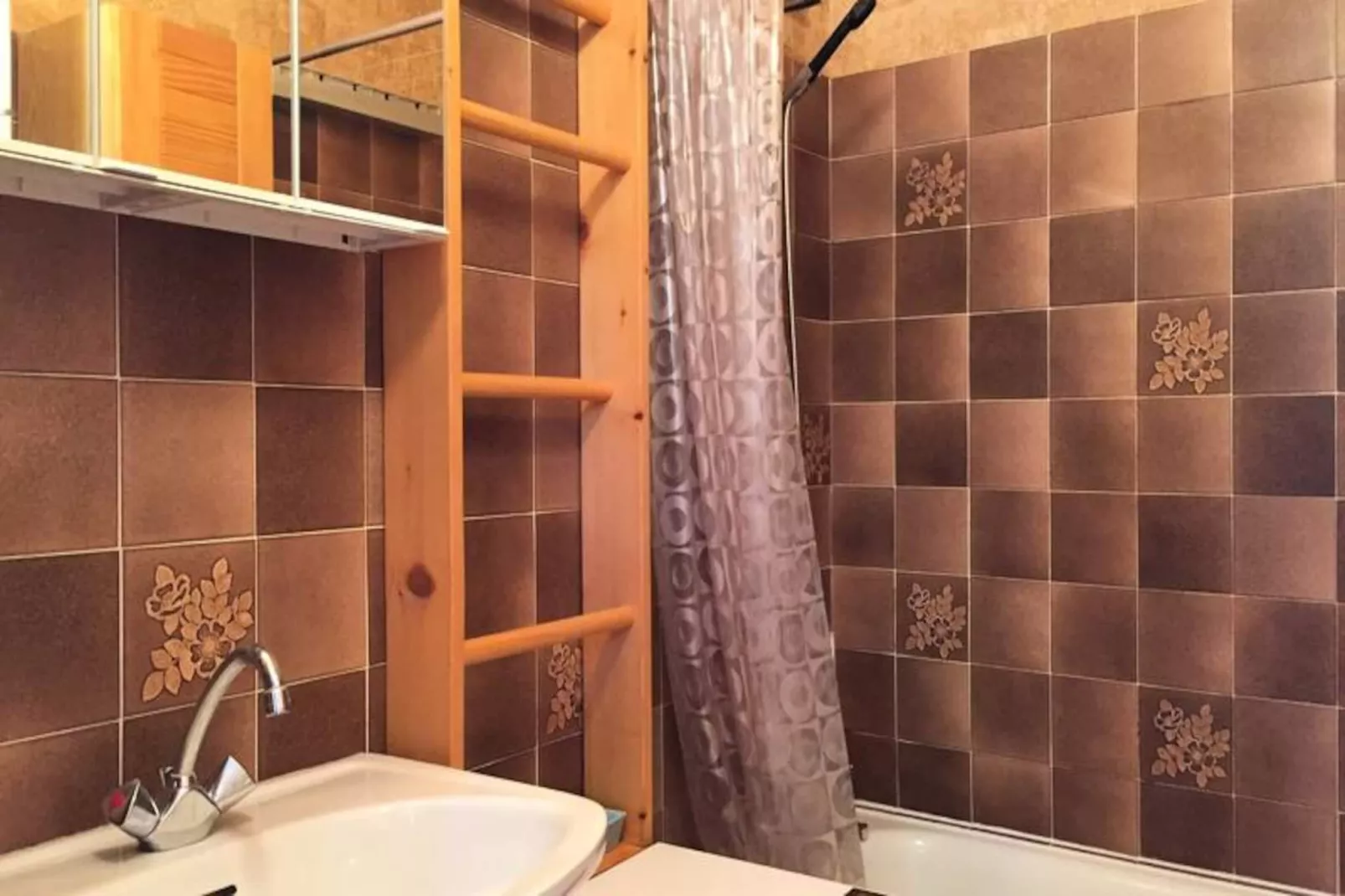 Résidence Le Torrent-Image-tags.