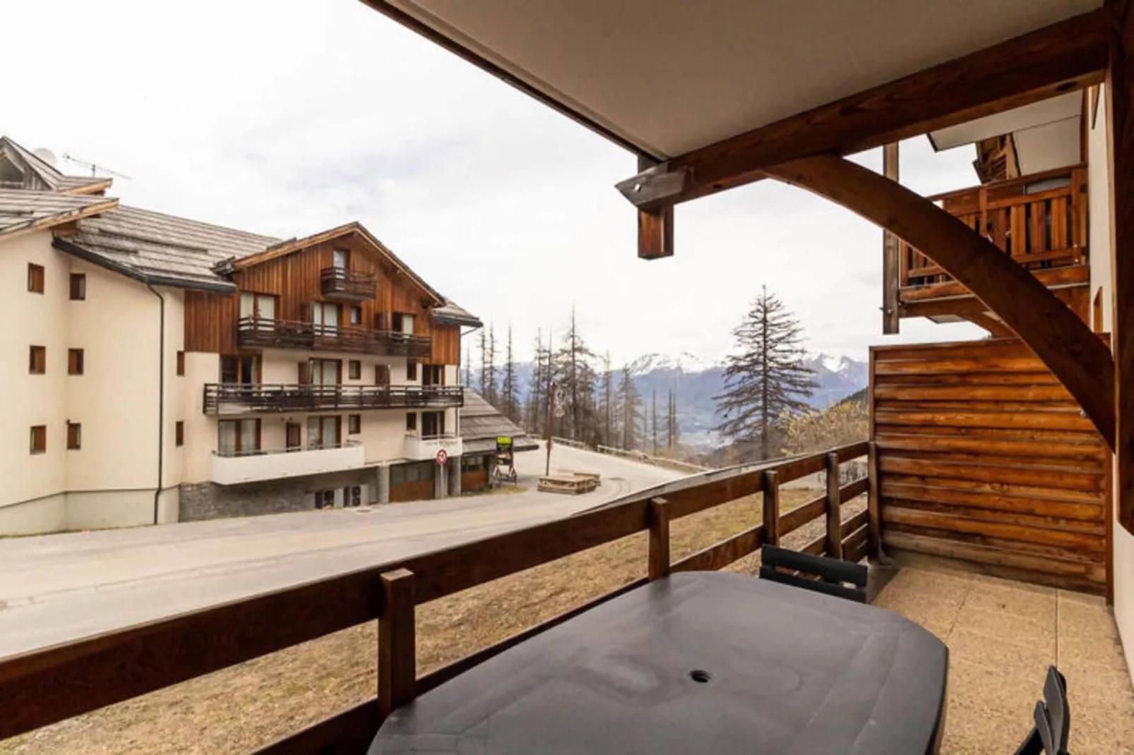 Résidence Le Balcon Des Airelles-View in summer