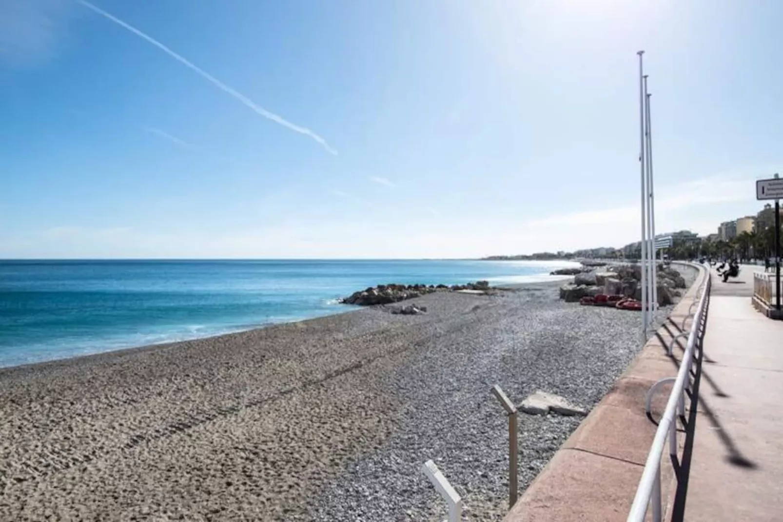 Appartement Moderne - Promenade Des Anglais à Nice-Image-tags.