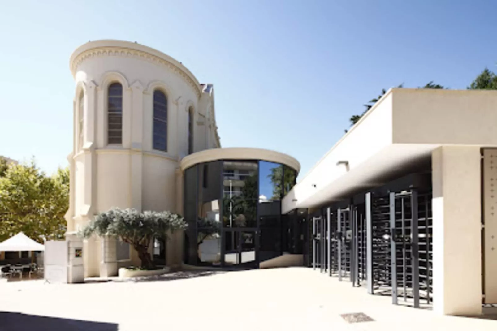 Résidence Charmant Studio Cannes Centre Id&eacute;al Congr&egrave;s Et Vacances ❤live In Gazagnair❤-Exterior in summer