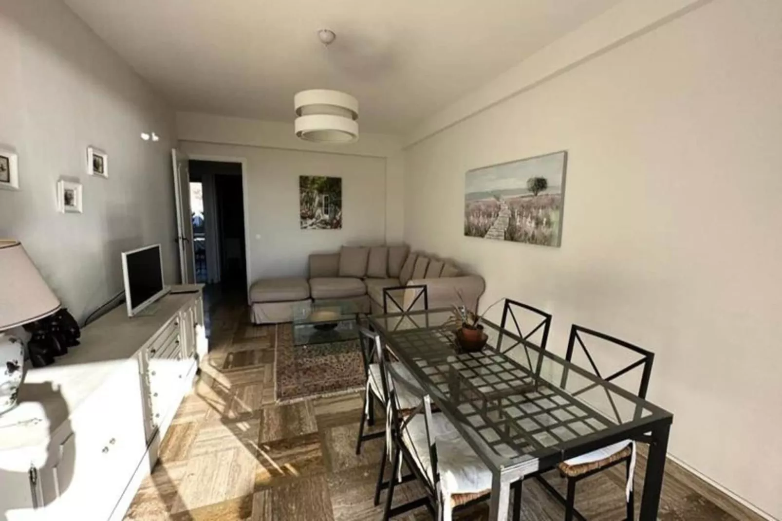 Résidence We &hearts; Cannes ! Vue Mer Incroyable 2 Chambres La Vista-Dining room