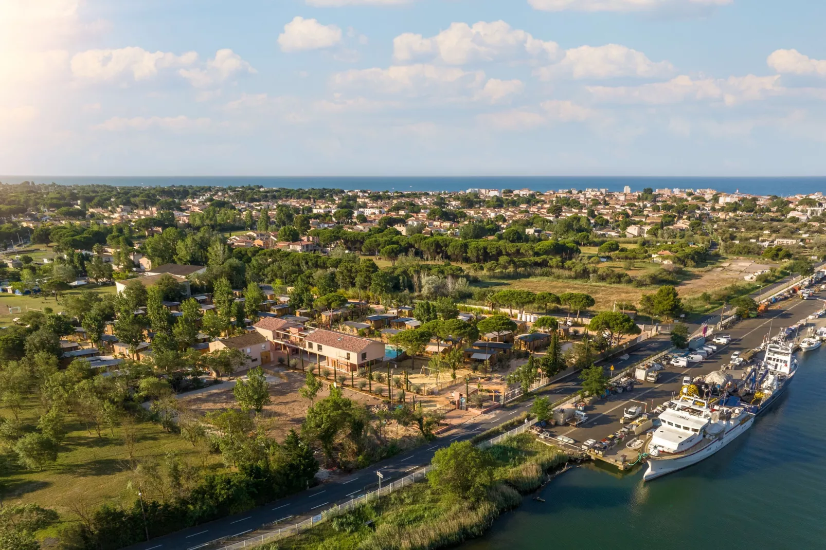 Beach Resort Agde 2-Areas summer 1km
