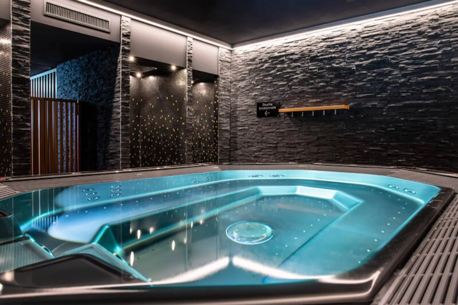 Résidence SWISSPEAK Resorts Vercorin-Image-tags.