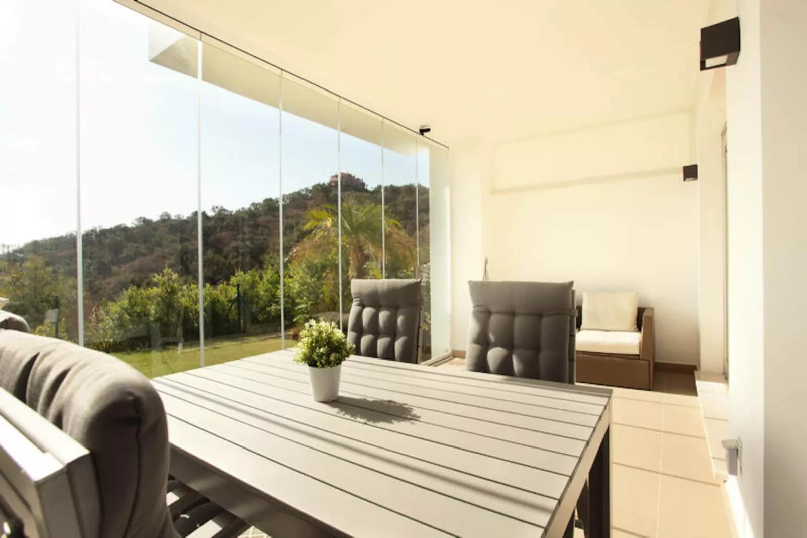 Appartements à Ojen-Image-tags.