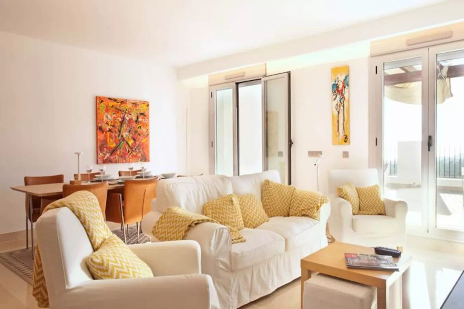 Appartements à Ojen-Image-tags.