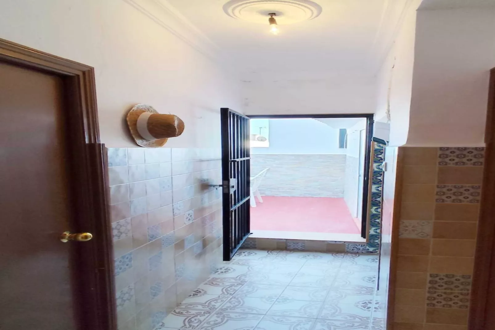 MamaTuli+34635401120-Hall & reception