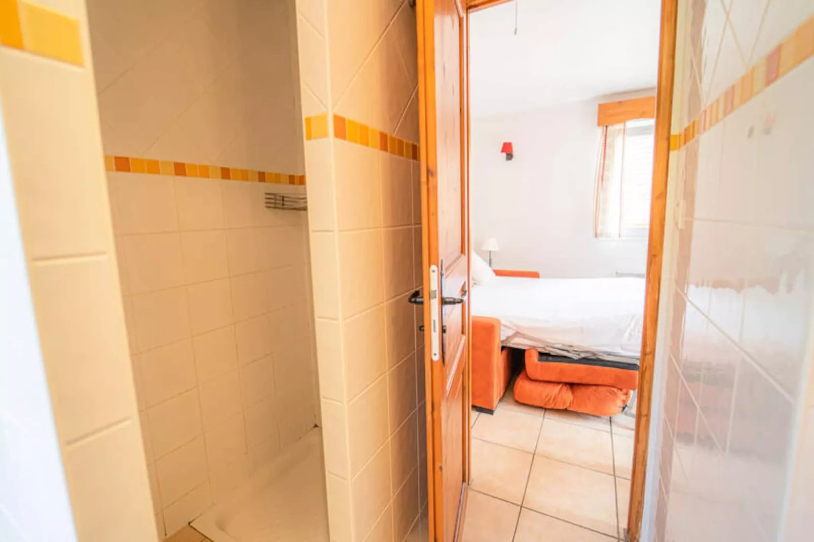 Studio à Aumont-Aubrac-Image-tags.