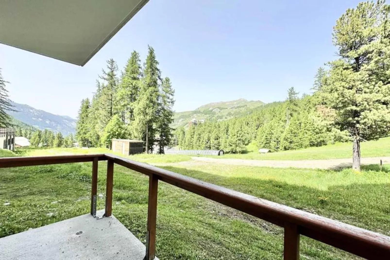 Résidence L'albane - Außenbereich Sommer