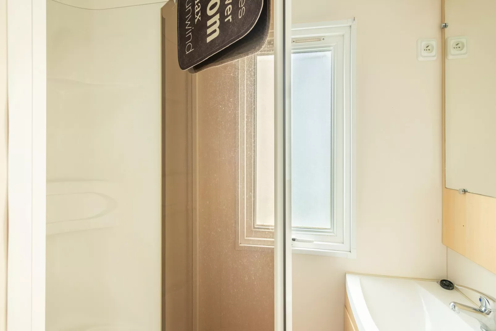 MobilHome Elegance 3 Chambres-Bathroom