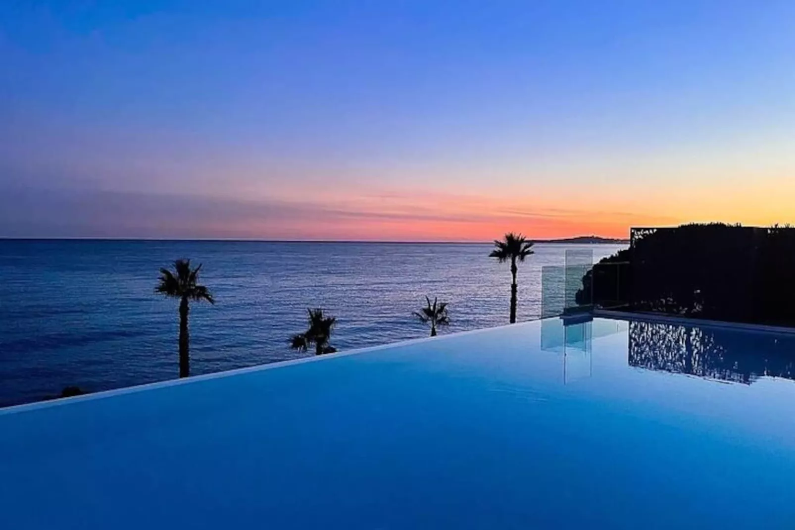 06ah - Superbe T2 Les Pieds Dans L'eau - Piscine-Image-tags.