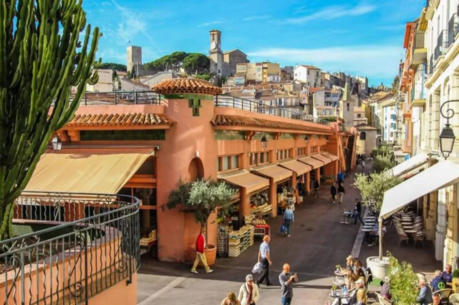 Résidence Charmant Studio Cannes Centre Id&eacute;al Congr&egrave;s Et Vacances ❤live In Gazagnair❤-Exterior in summer