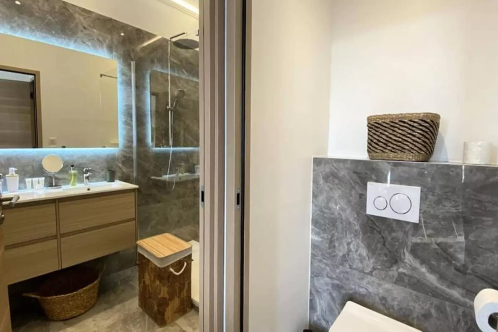 06cj : Bel Appartement Au Coeur De Cannes-Extérieur été