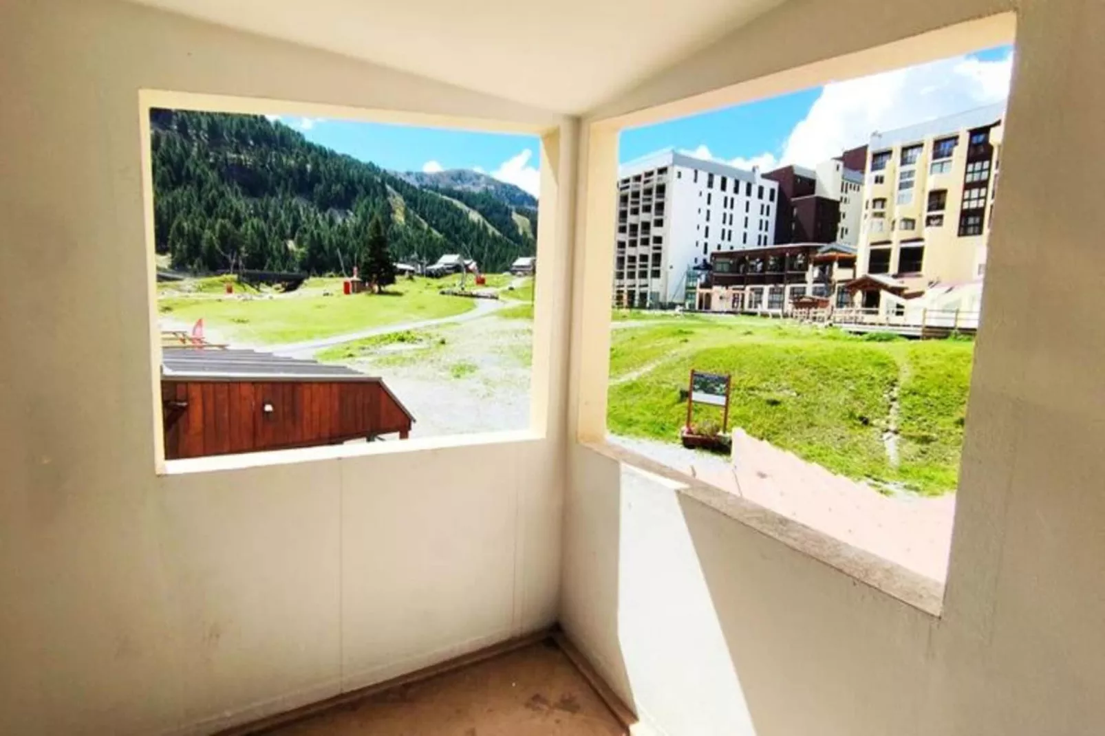 Résidence Pelevos A2-View in summer