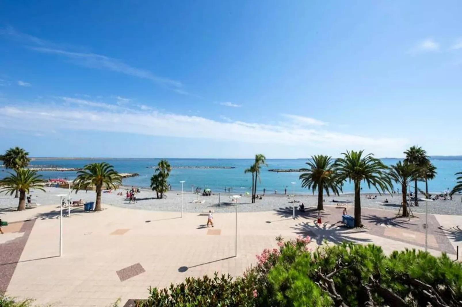 06k1 - Face &agrave; La Mer T2 R&eacute;nov&eacute; - Terrasse &ndash;parking-Image-tags.