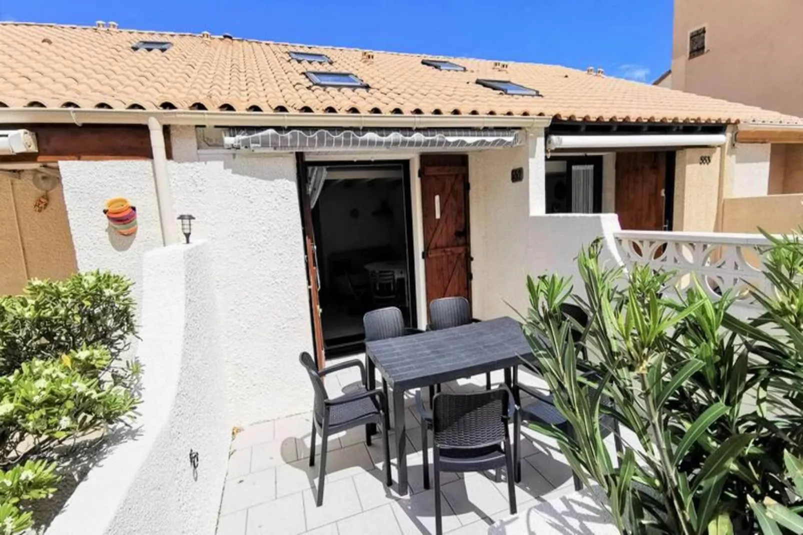 Résidence Grande Bleue-Esszimmer