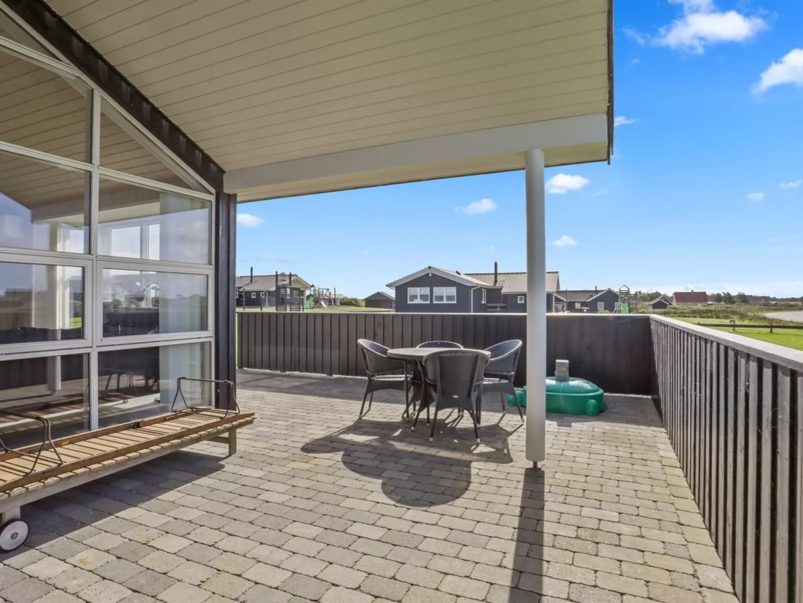 "Anthea" - 450m from the sea-Outside