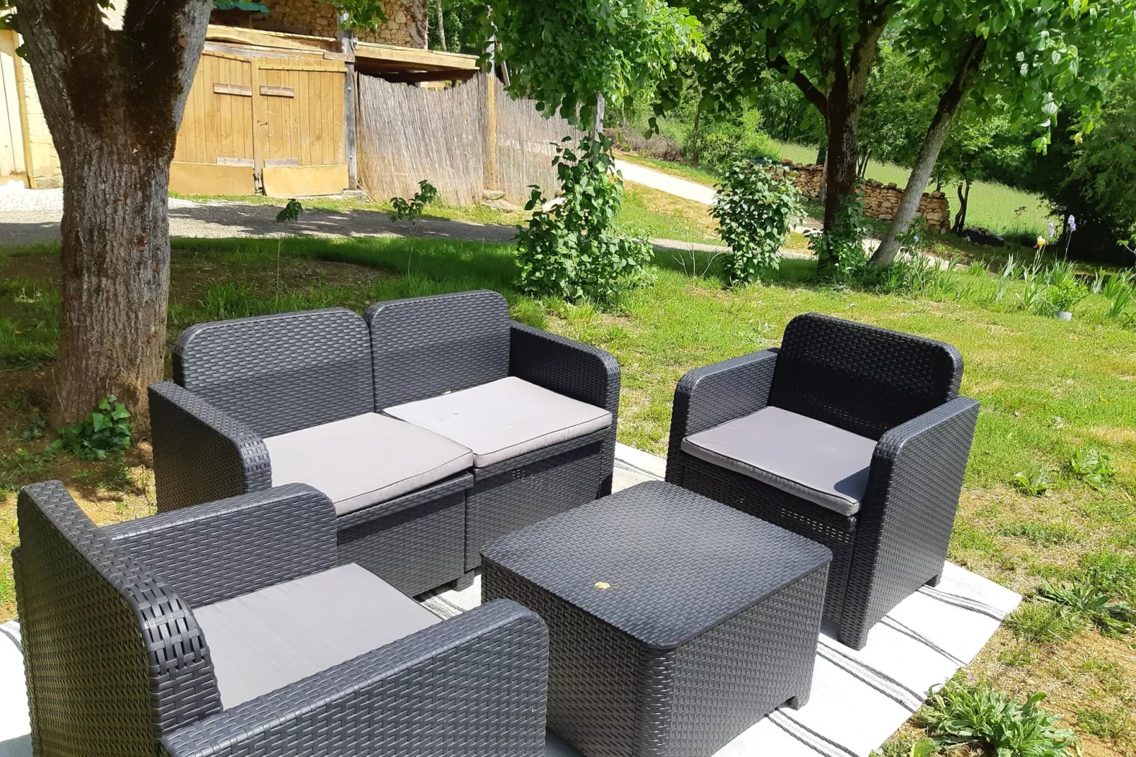 Gîte 1-Gärten Sommer