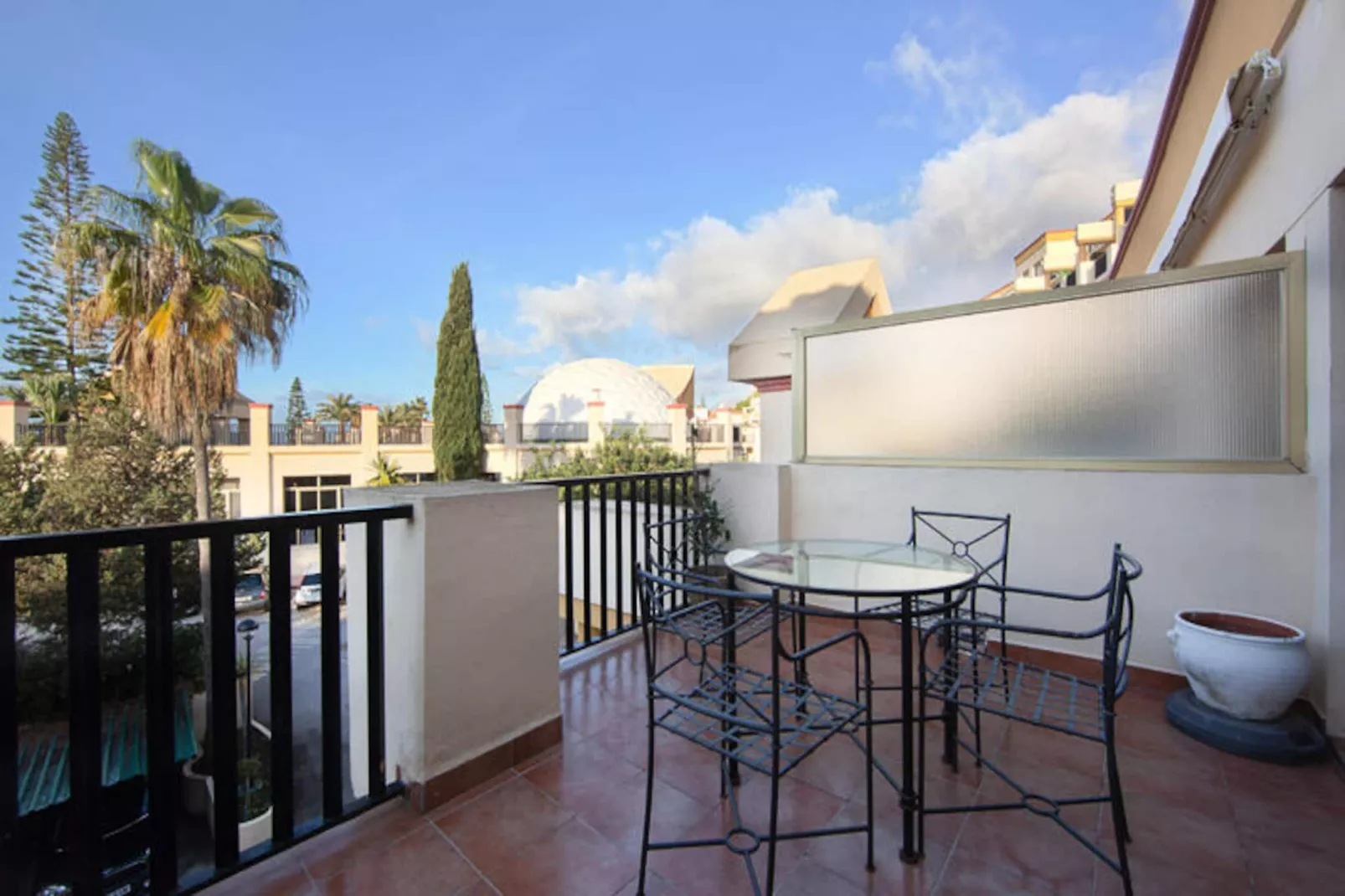 Studio à Marbella-Image-tags.