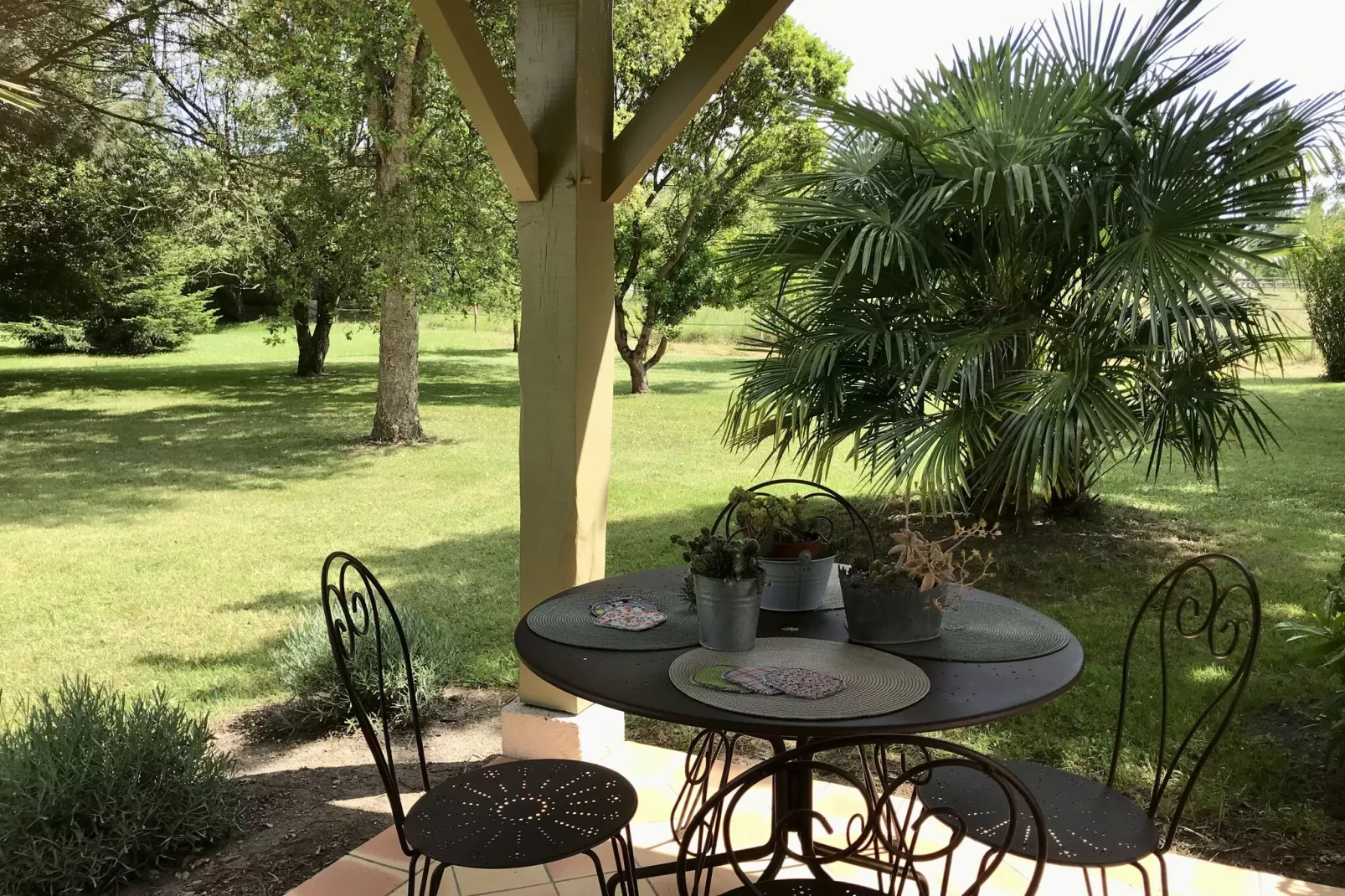 La Coquette-Terrace balcony