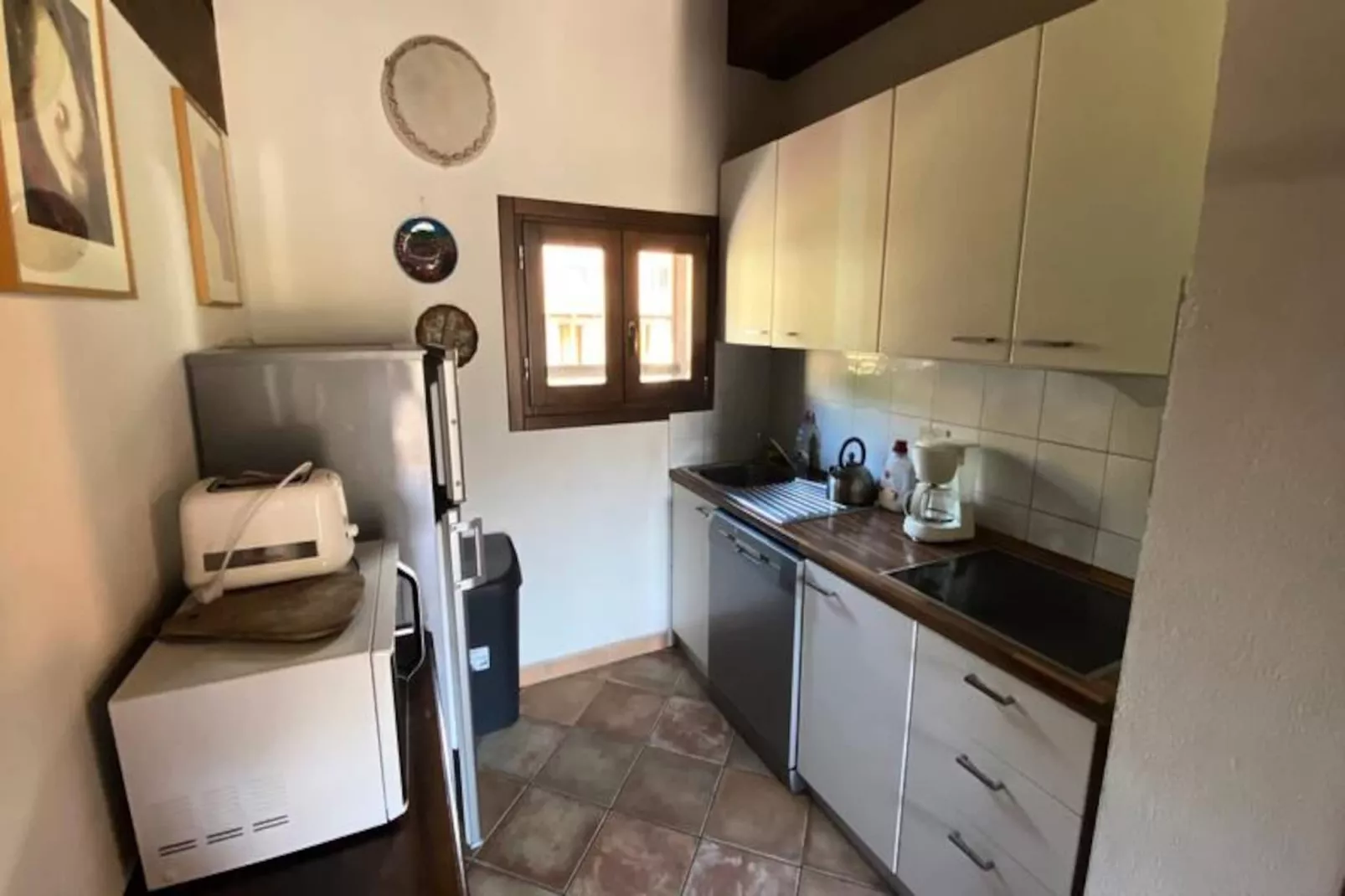 Chalet Carlines-Image-tags.