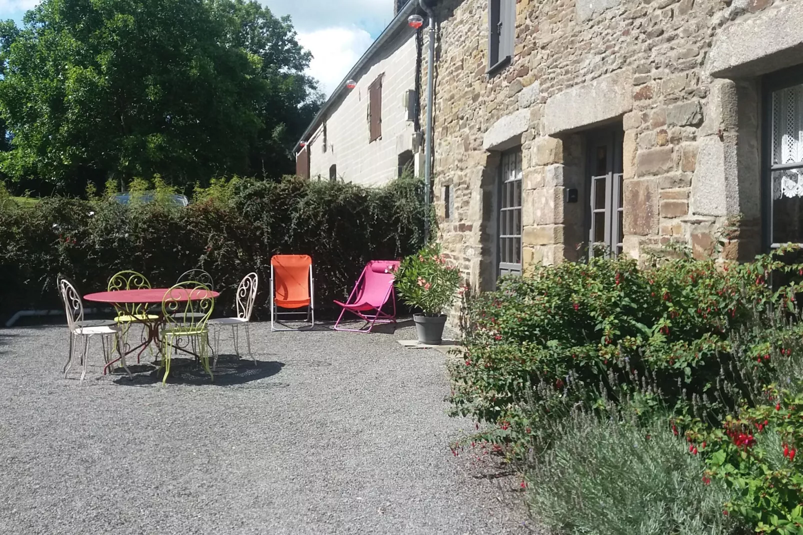 Maison de vacances Montaigu les Bois-Gardens summer