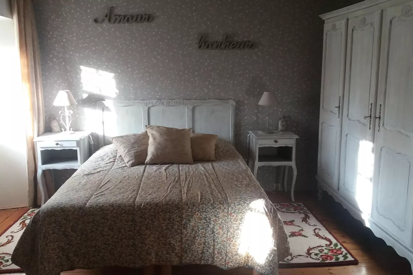 Maison de vacances Montaigu les Bois-Bedroom