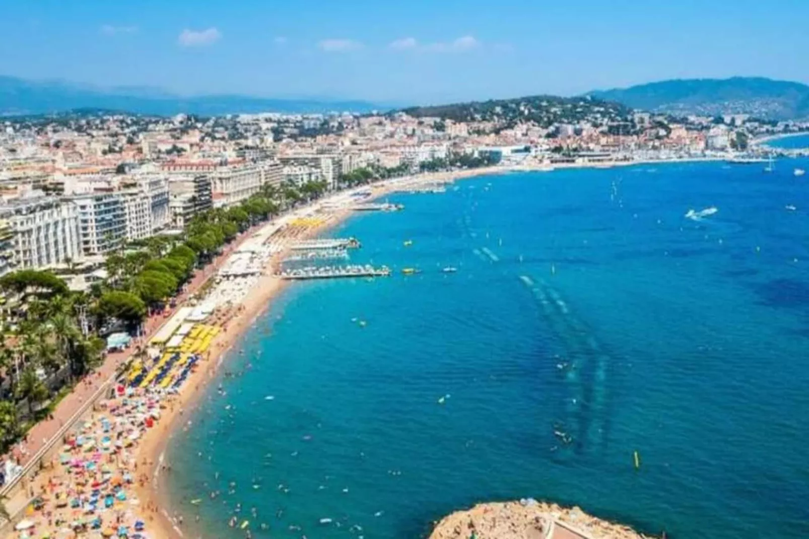 Résidence Appartement 39 M2 En Plein Centre Ville De Cannes, Climatis&eacute;-Extérieur été