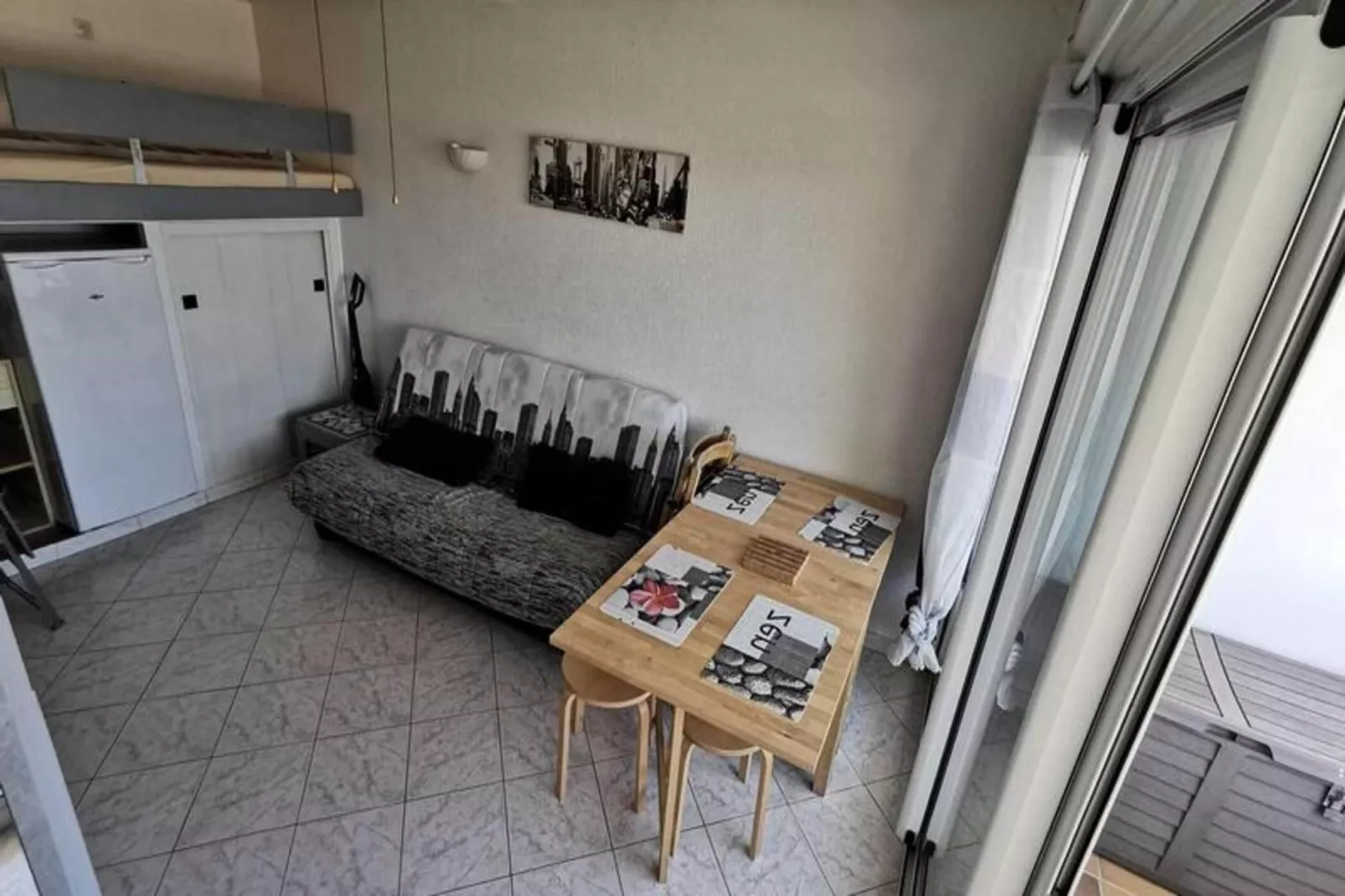 Résidence Terrasses De La Mediterranee 1-Esszimmer