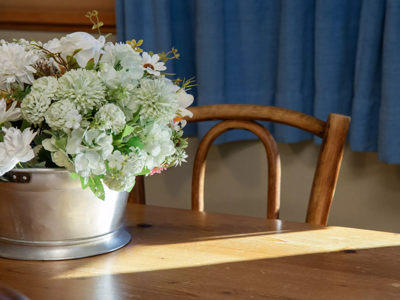 Jungfrau a d Ledi-Drinnen