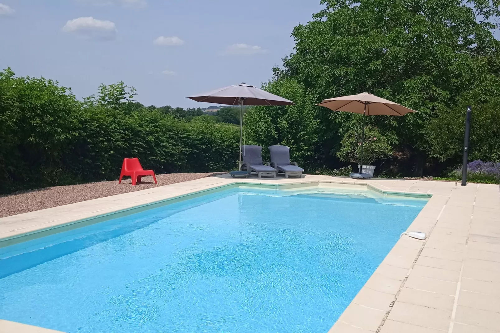 Vue de Pannecière-Pool