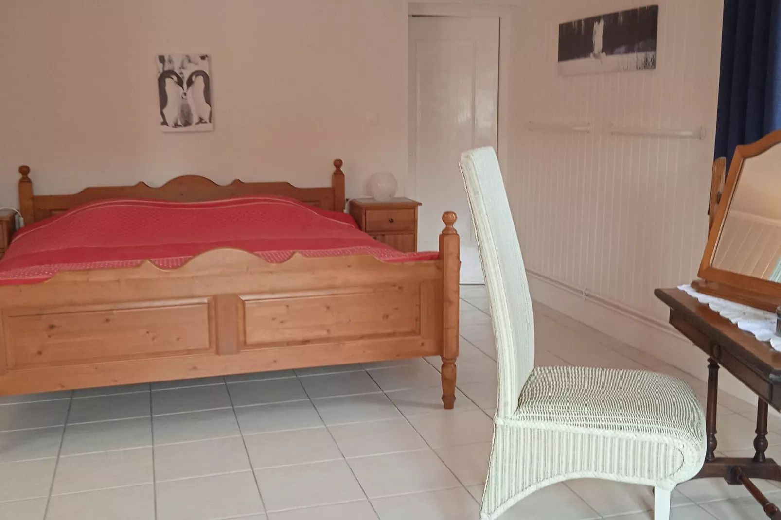 Vue de Pannecière-Bedroom