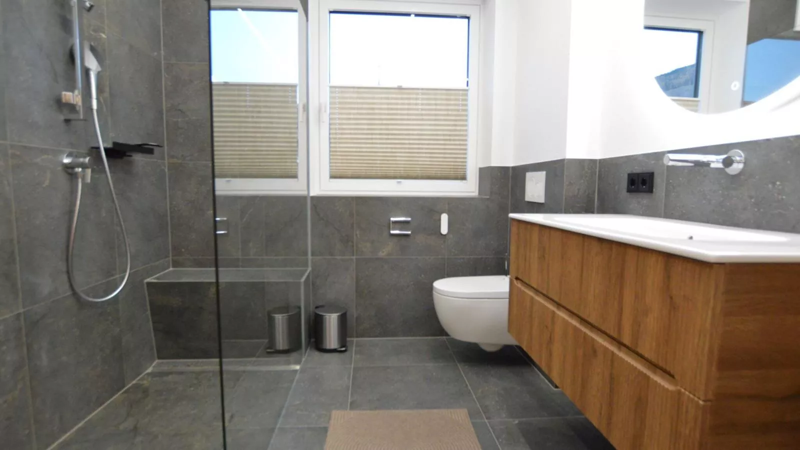 Bruggerheim-Bathroom