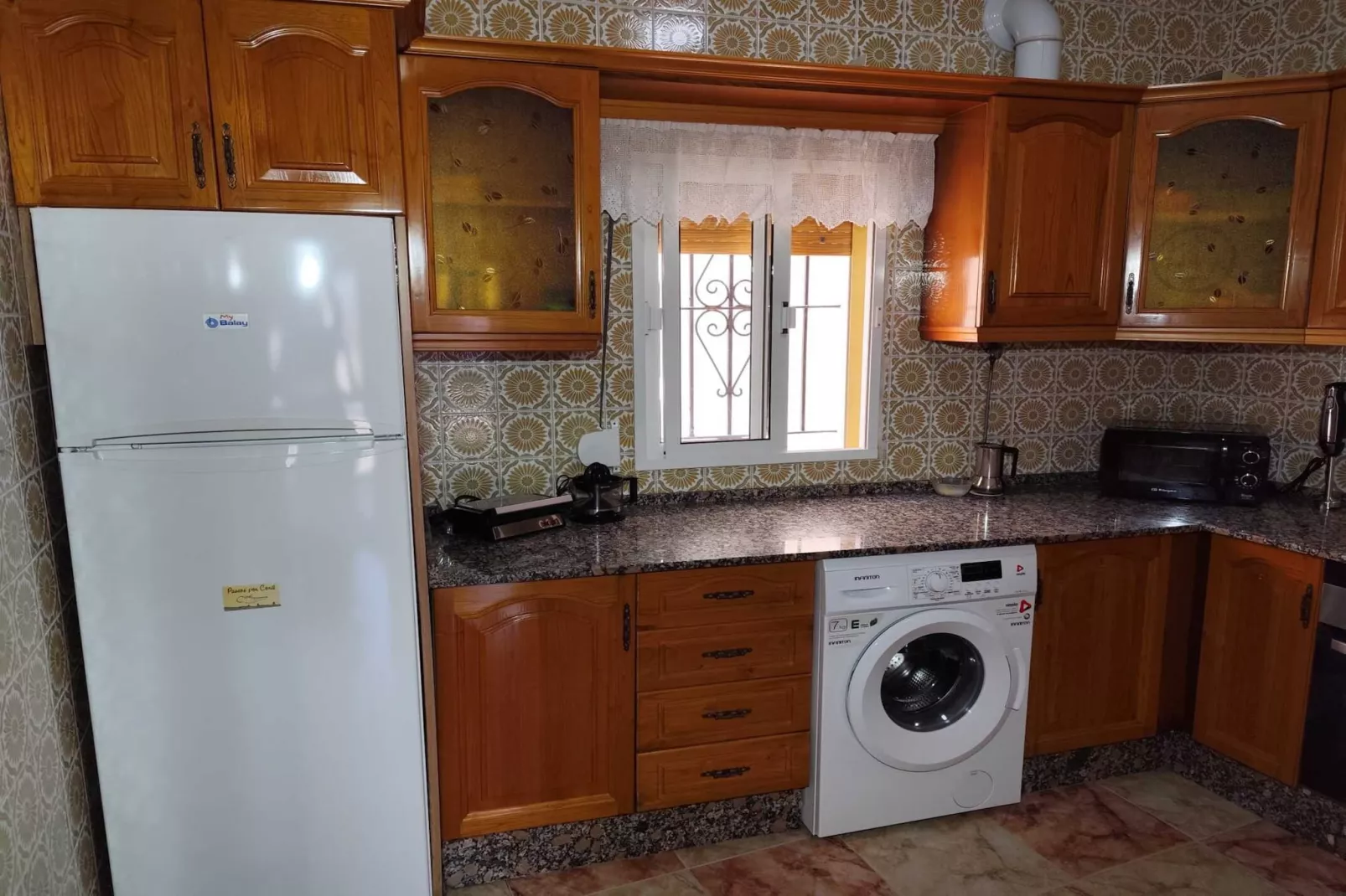 MamaTuli+34635401120-Kitchen