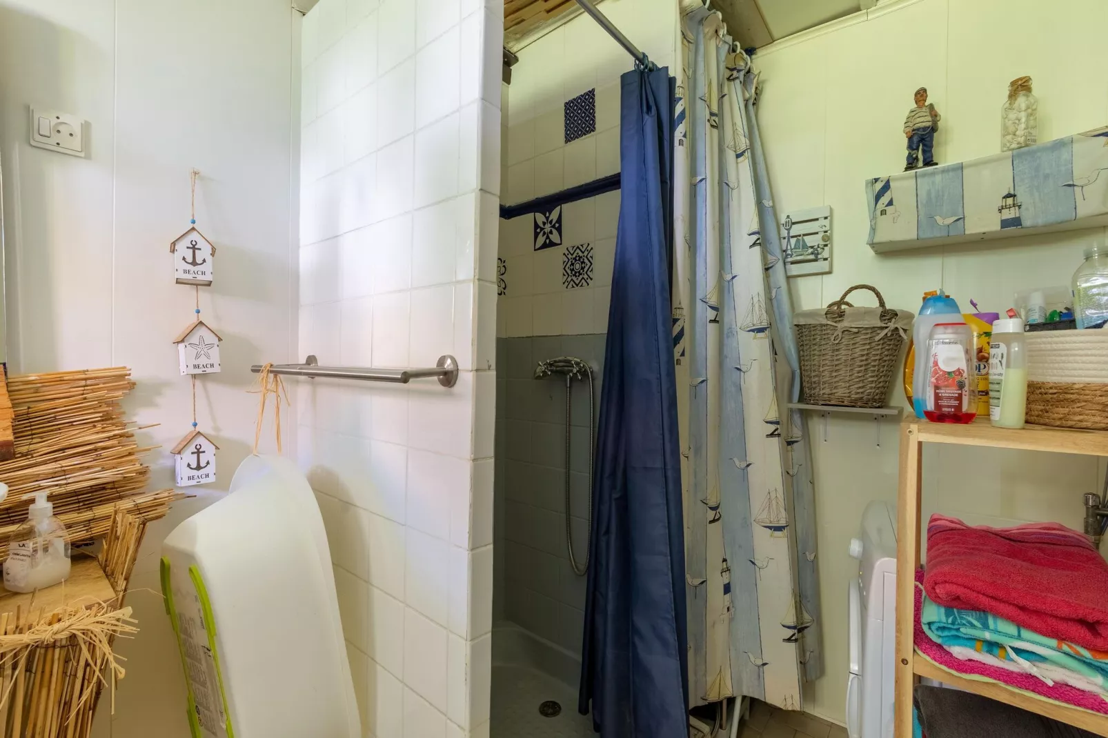 Chez Severine House-Bathroom