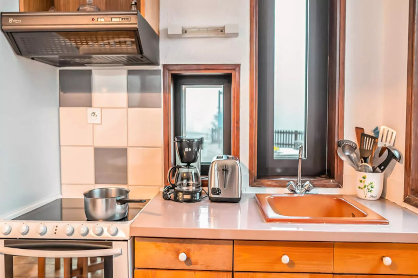 Appartements à Châteauneuf-de-Randon-Image-tags.