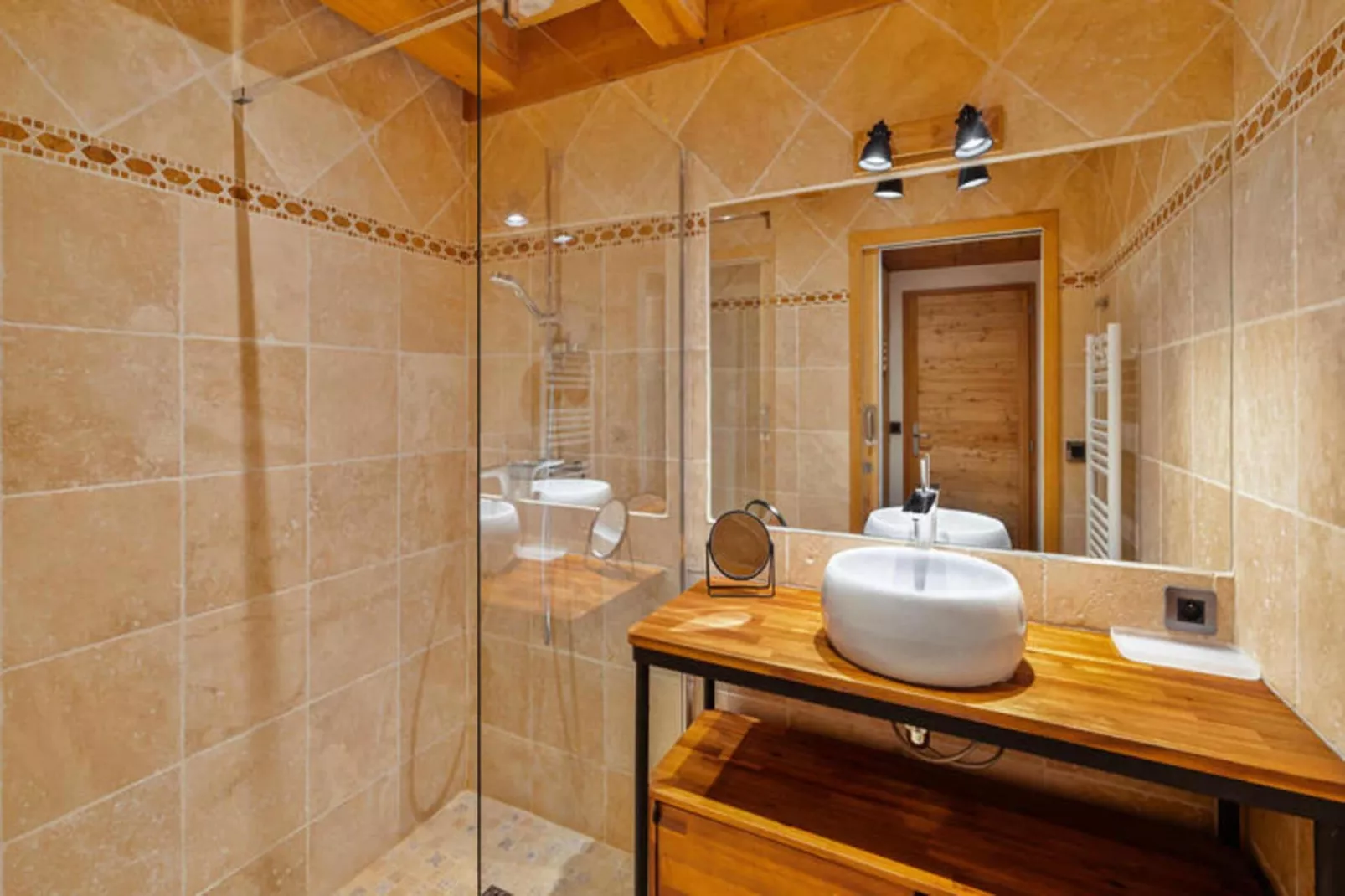 Résidence Marmottant-Außenbereich Sommer