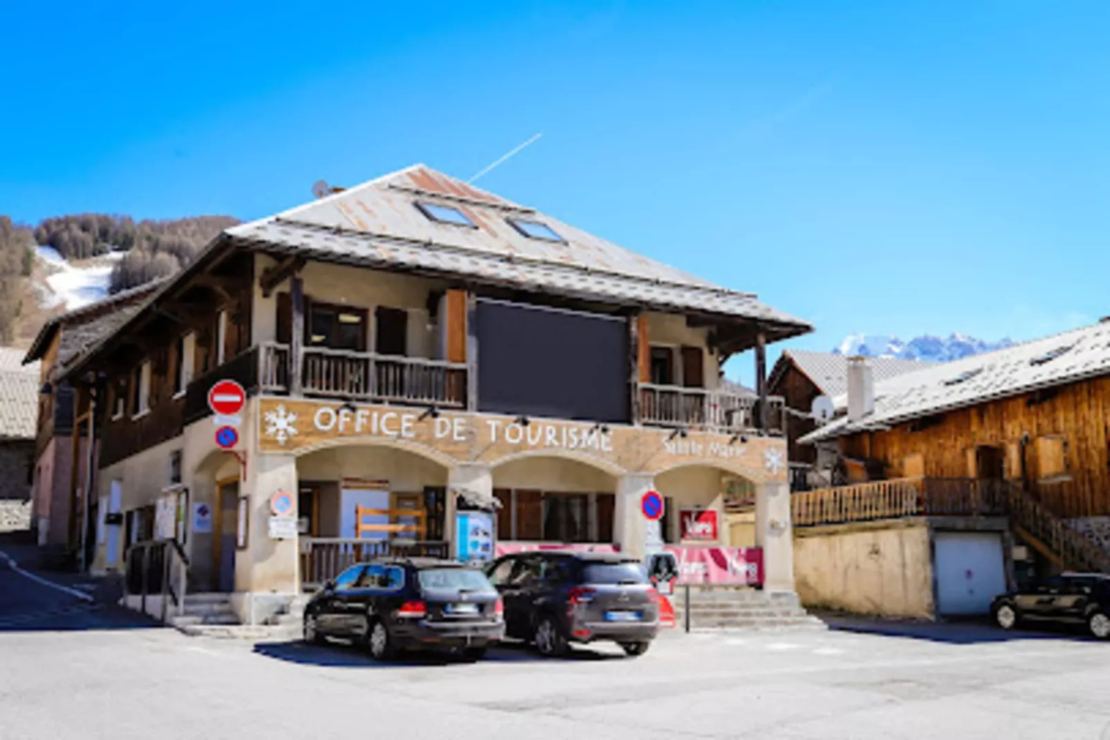 Résidence Canteneige 2-Areas within 5km in summer