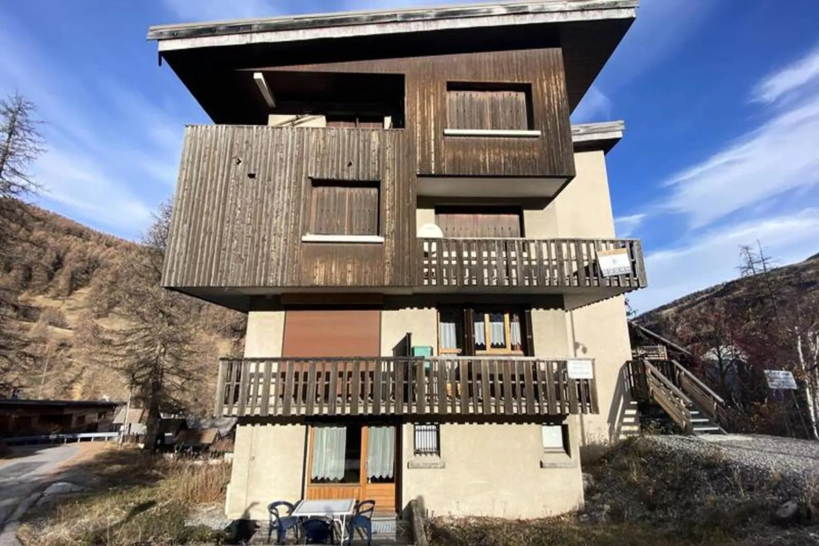 Résidence Gaubert - Exterior in summer